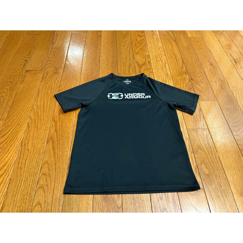 Under Armour Boys Black Graphic Logo Loose Fit Short Sleeve Athletic Tee YSM